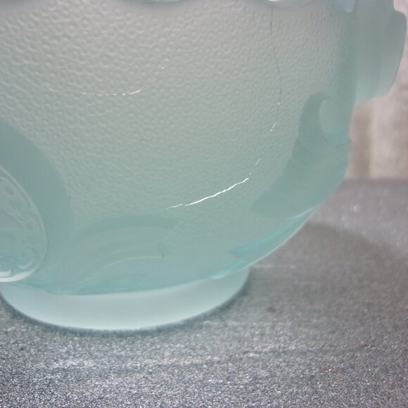 H-267 IMPERIAL GLASS FROSTED BLUE SPLIT HANDLE BASKET - Picture 14 of 15